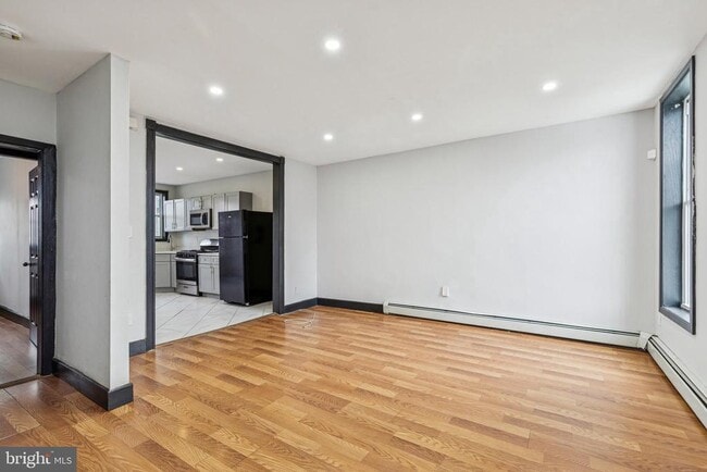 Photo - 5221 Linden Heights Ave