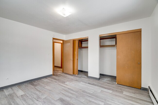 McCarron's View Apartments