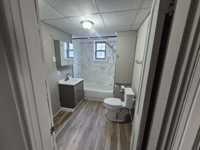 Photo - 106 6th St NW Unit 3