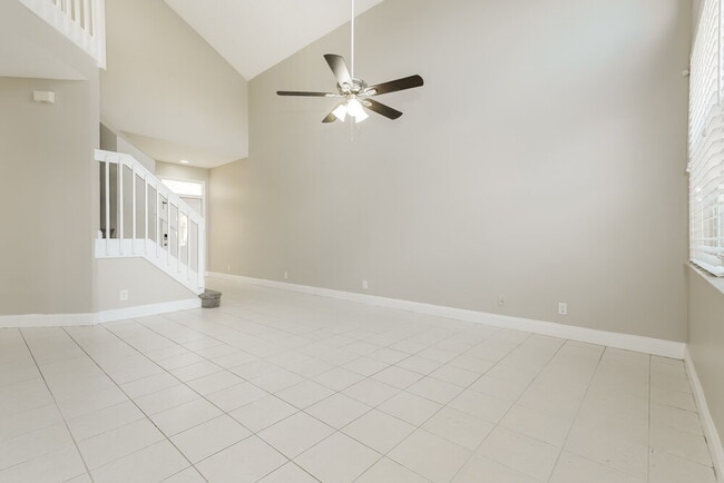 7673 Springfield Lake Dr