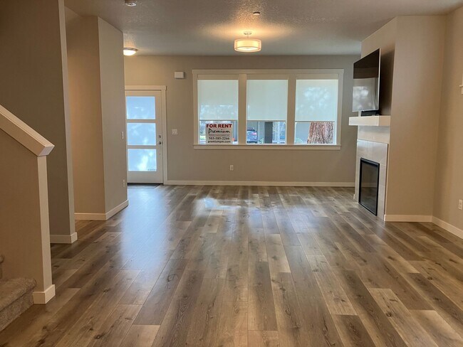 Photo - Large Three Bedroom Home in Sustainable South Salem Community