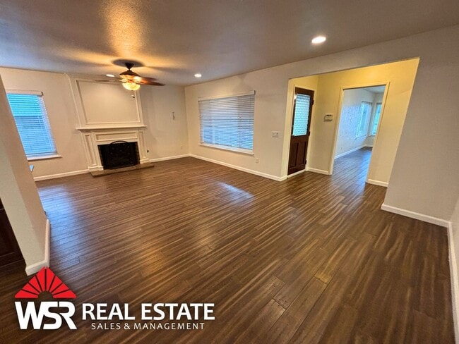 Photo - Spacious 5 Bedroom Home Near Victoria Ave with Easy Freeway Access