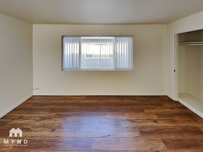 Photo - 237 N 8th St Unidad 4