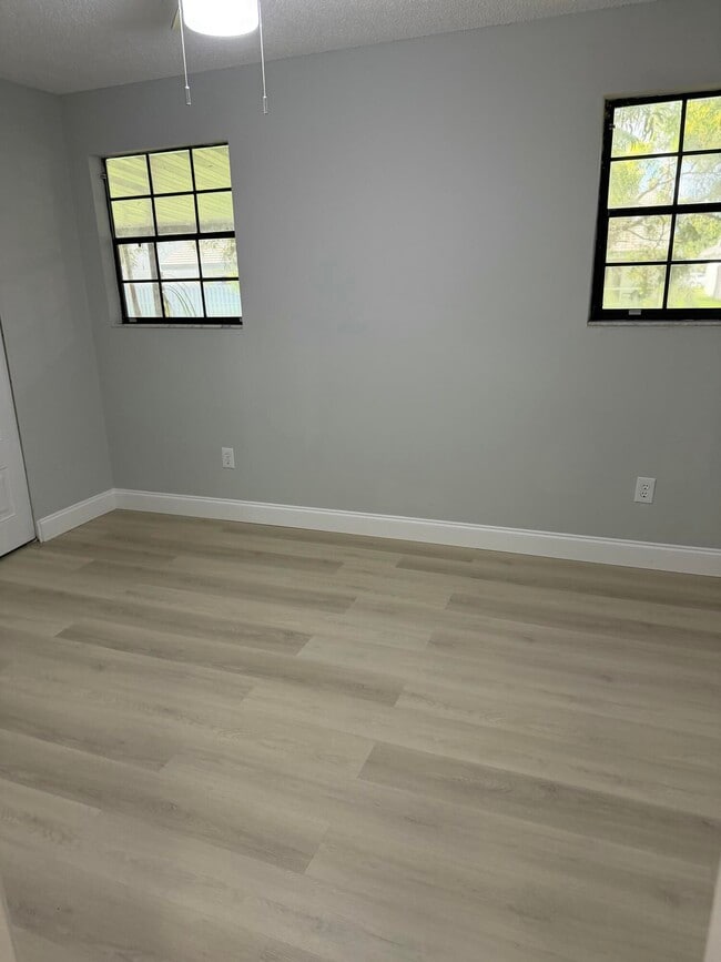 Photo - 2820 Black Pine Ct