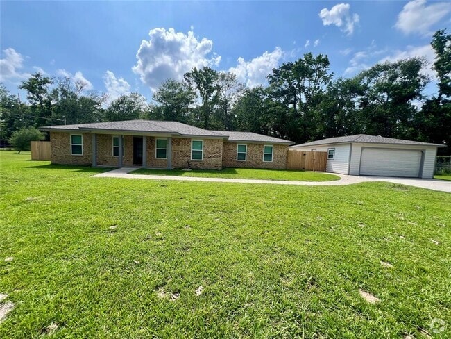 Building Photo - 17 N Linnwood Dr Rental