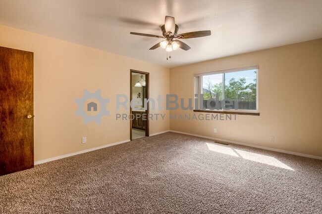 Photo - APPLY TODAY!