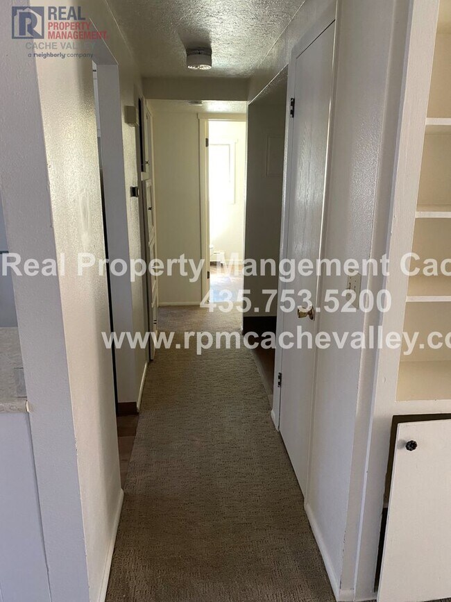 Photo - 271 Riverbend Rd Unit 271 Riverbend Rd #5-271 Riverbend Rd #5