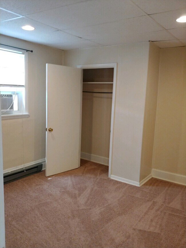 201 Valley St Unit 1