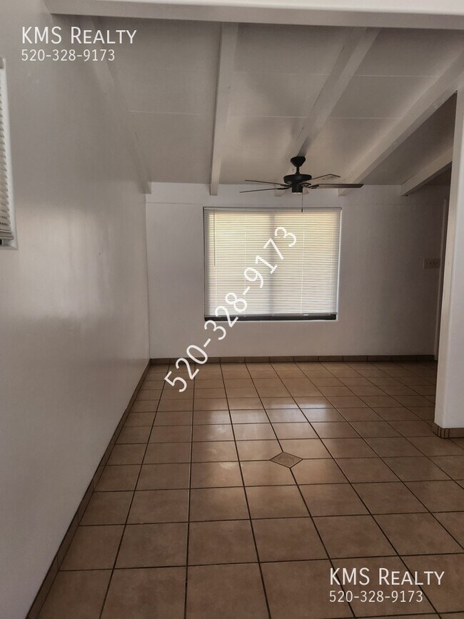 Photo - 208 E Delta Rd