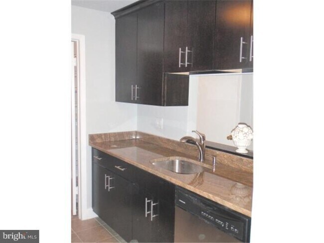 Photo - 701 Thornton Ct