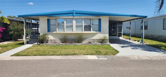 Photo - 373 Majesty Dr