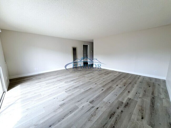 Photo - 2315 S Grand Ave