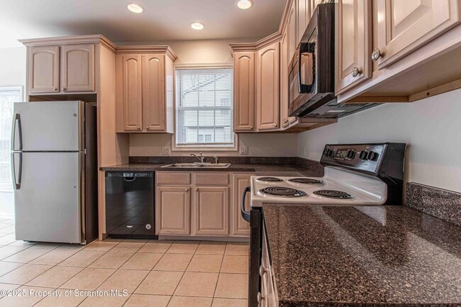 Photo - 4013 Pond View Dr