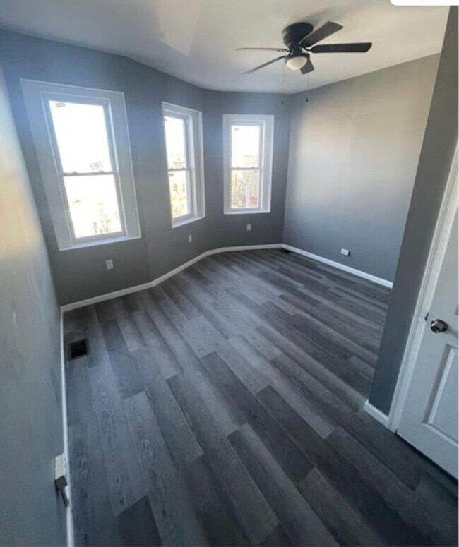 Photo - 1839 W North Ave Unidad Apartment