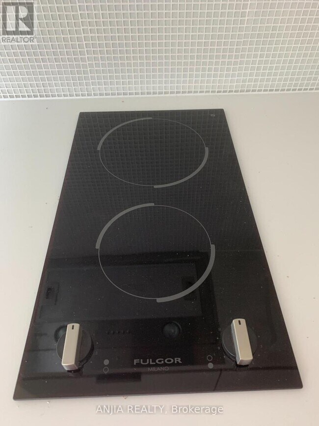 Photo - 197 Yonge St Unit 1308