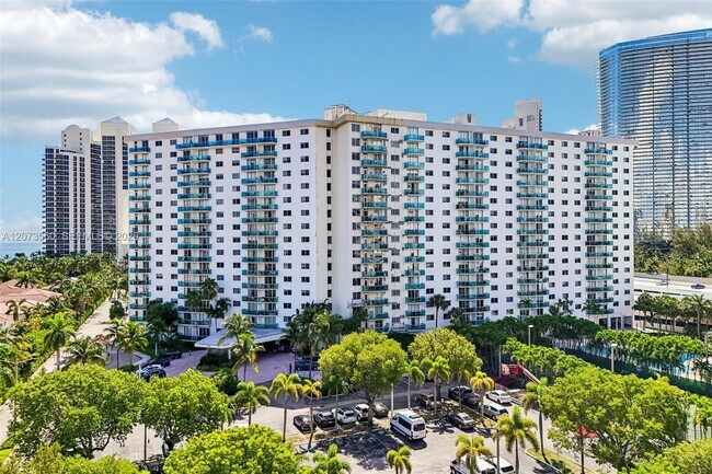 Photo - 19370 Collins Ave Unit 1120