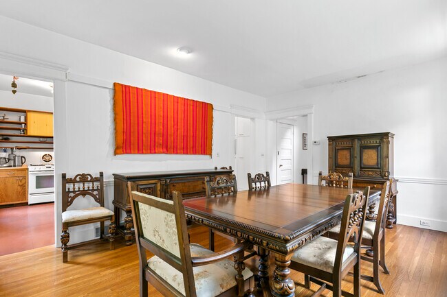 Photo - 266 Everit St