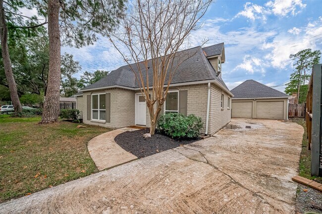 Photo - 1739 Nocturne Ln