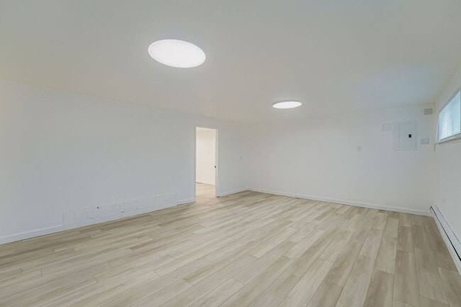 Photo - Shorewood Place 1035 Unit A