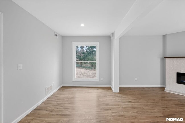 Photo - 1304 Seaton Rd