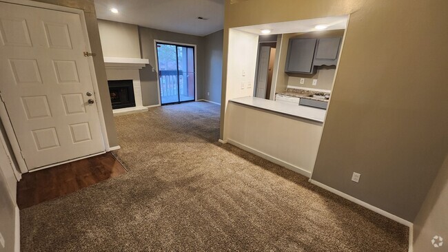 Building Photo - 900 Julia St NW Unit B Rental