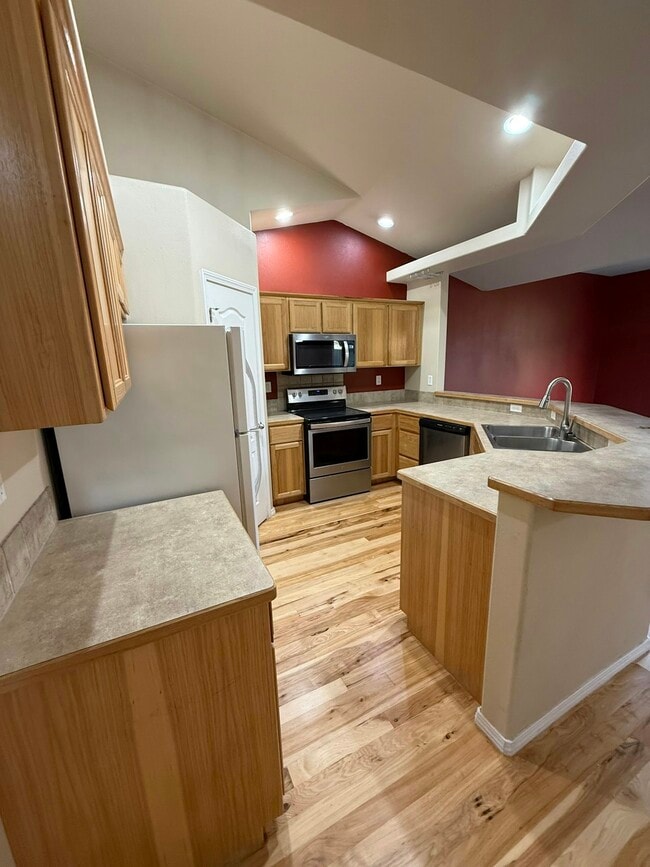 Photo - 5844 S Staaten Ave