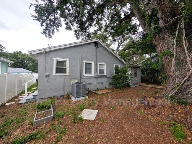 Photo - 1013 20th Ave S