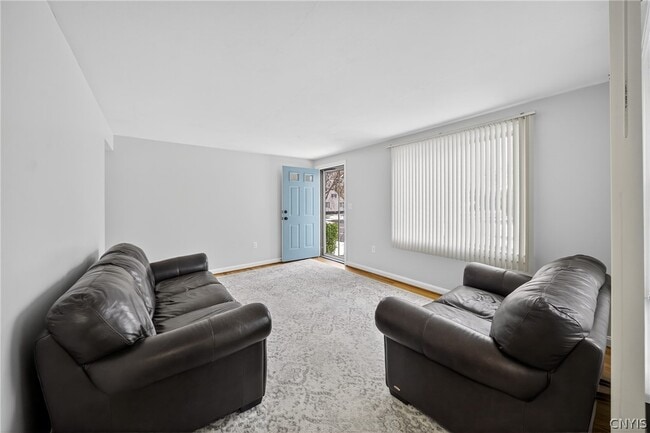 Photo - 500 Malden Rd