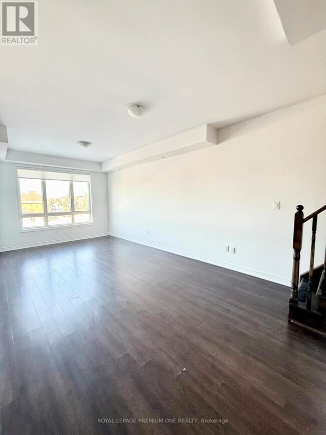 Photo - 95 Kayla Crescent