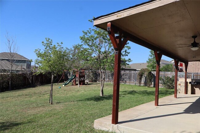 Photo - 5032 Irvine Ln