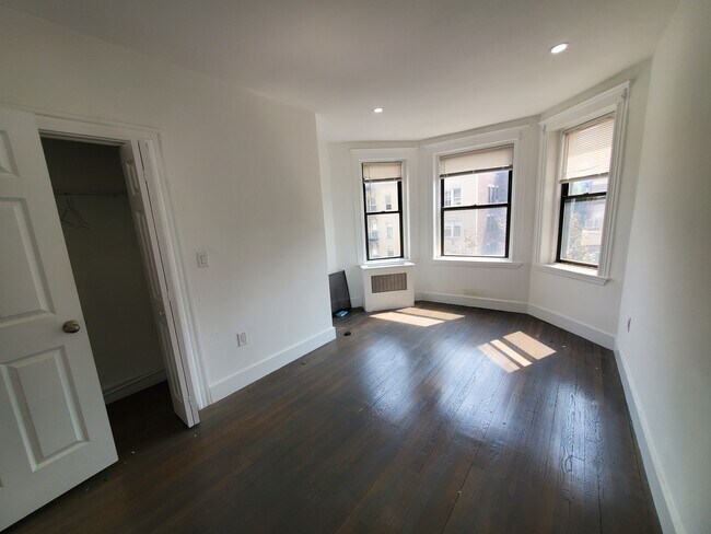 Photo - 5 Peterborough St Unit 25