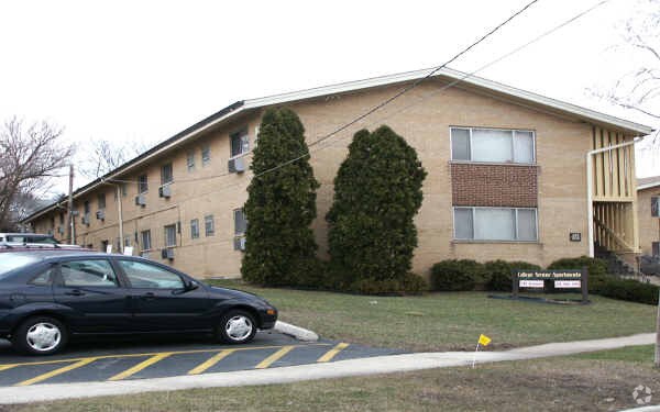 College Ave. Apartments - College Ave. Apartments