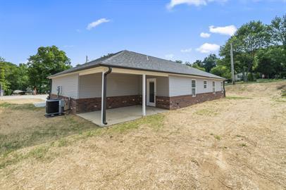 Photo - 311 Oak Grv Cir