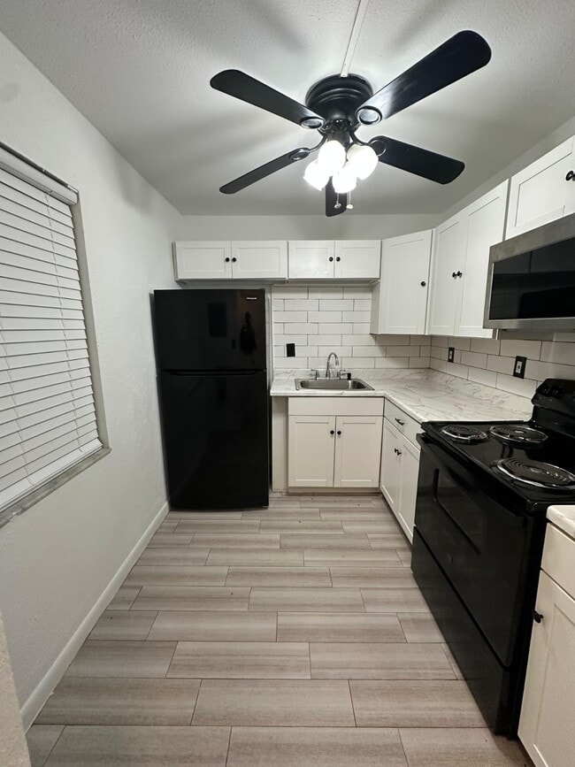 Photo - 505 NW 177th St