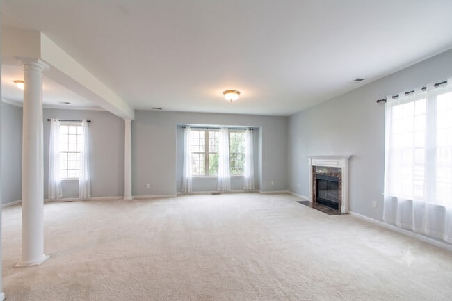 Photo - 6 Beaconsfield Ct