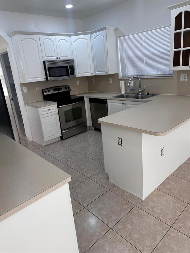 Photo - Southwest 159th Avenue, Miami, FL 33185 - ...