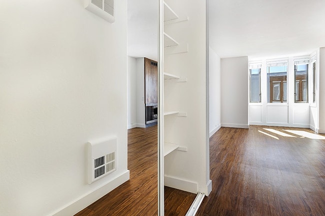 Photo - 240 Dolores Street Apartments