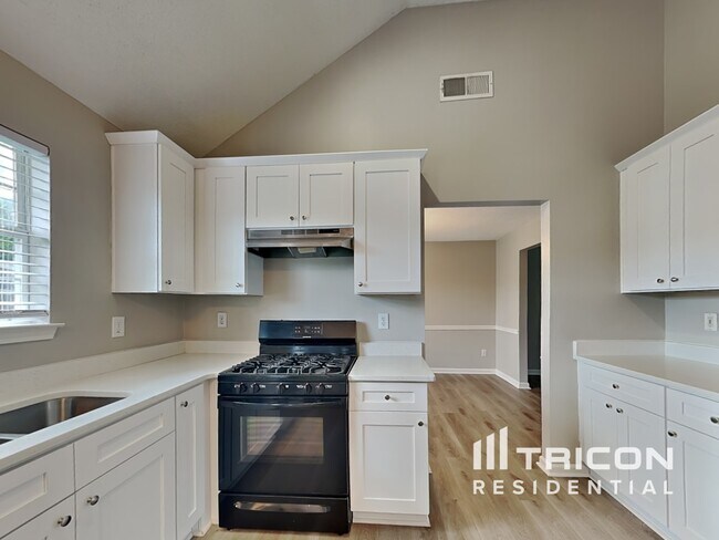 Photo - 4445 Millenium View Ct SW