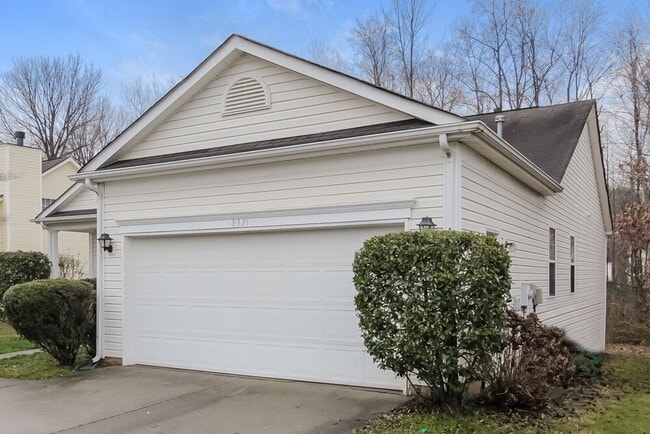 Building Photo - 9321 White Aspen Pl