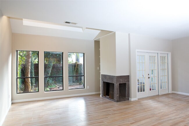 Photo - 12625 Memorial Dr