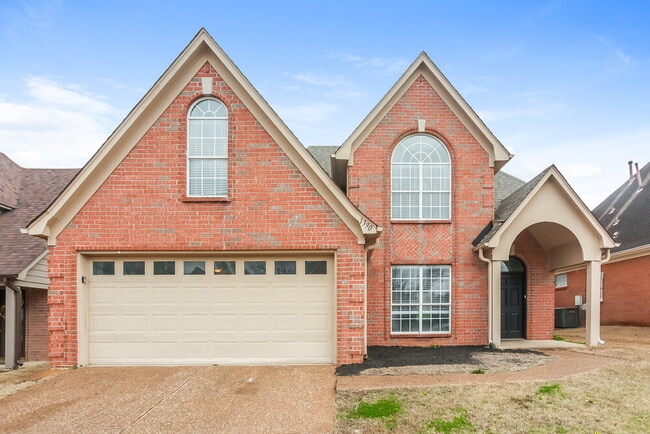 Building Photo - 1390 Bayberry Hill Dr