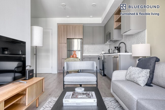 Photo - 310 Del Sol Dr Unidad FL7-ID10