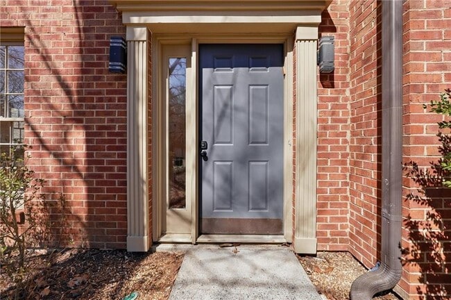 Photo - 2207 Heritage Trace Dr