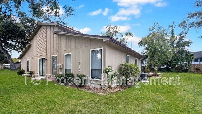 Photo - 217 Loring Ct