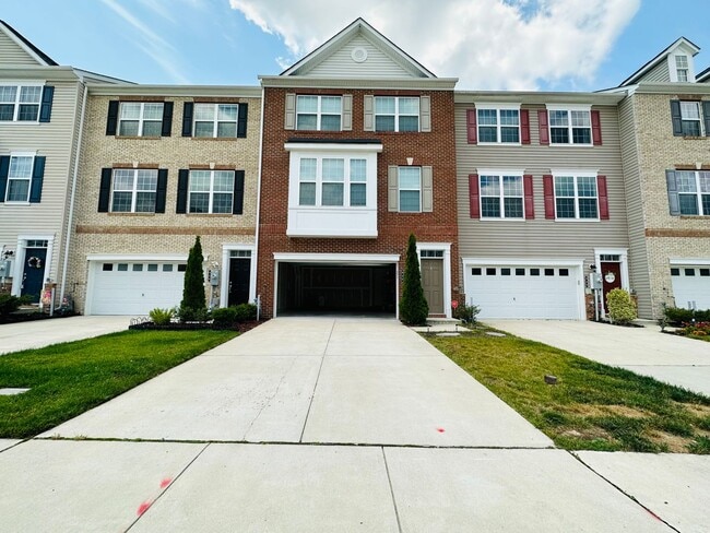 Building Photo - TOWNHOME AVAILABLE IN BALTIMORE CITY