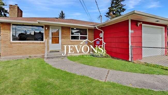 Photo - 223 S 79th St
