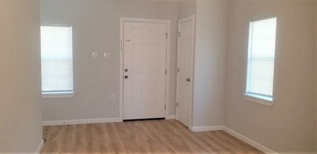 Photo - 2504 Avenue F