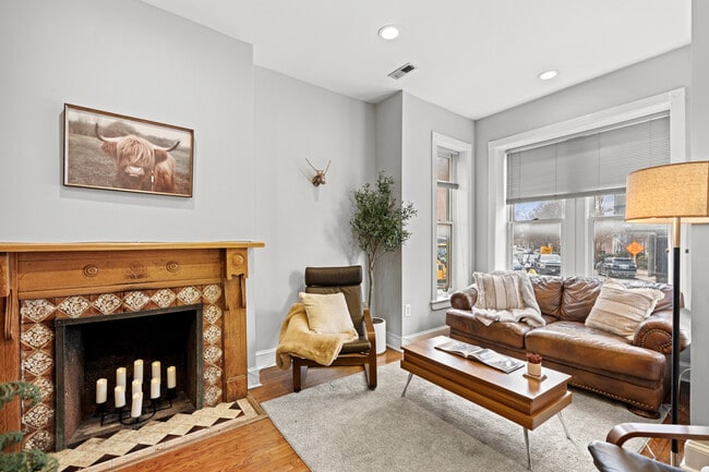 Photo - 547 Florida Ave NE