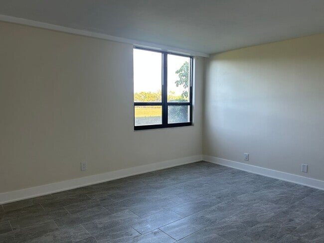 Photo - Waterfront Condo Living in Cove Cay – Bright & Comfortable Unit in Clearwater