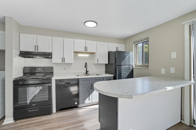 Coventry Court Townhomes